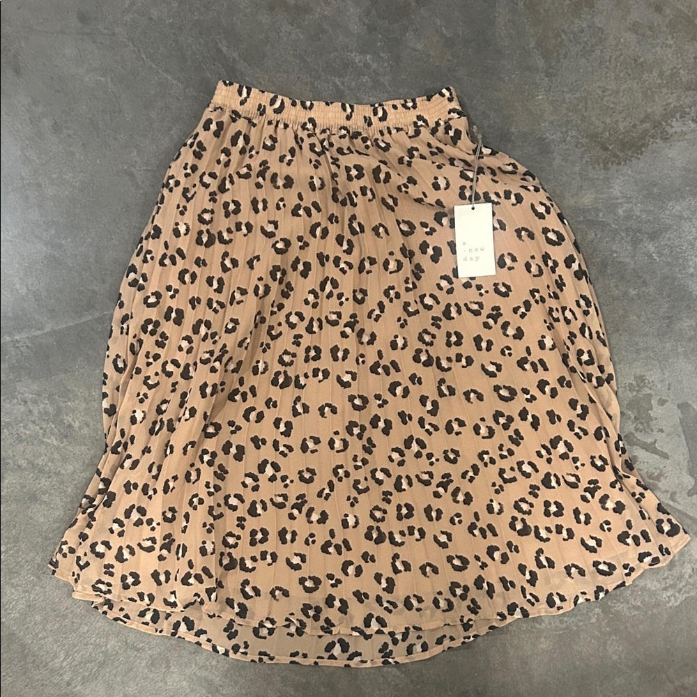 Leopard Print Tan Skirt